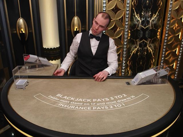 Platinum Private Blackjack 14