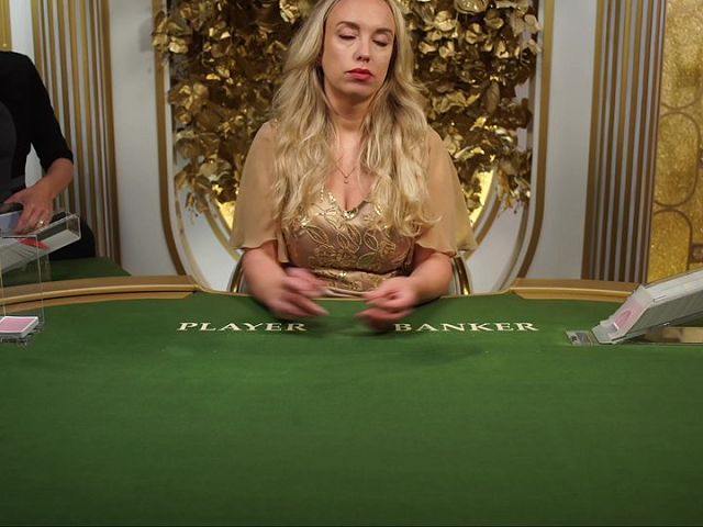 Salon Privé Baccarat M