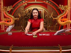 Golden Wealth Baccarat